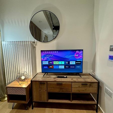 Tower Bridge London, 2 Bedrooms, Reception, Kitchen, Parking ภายนอก รูปภาพ