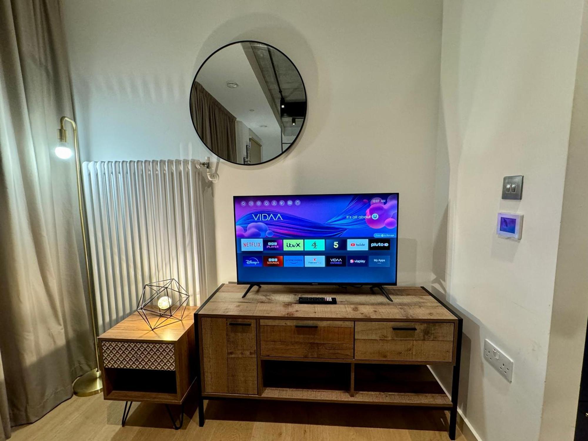 Tower Bridge London, 2 Bedrooms, Reception, Kitchen, Parking ภายนอก รูปภาพ